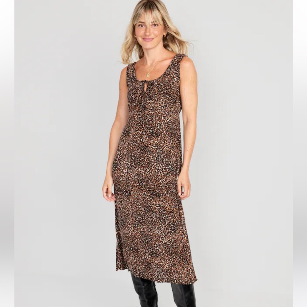 NWT Women Waist-Defined Sleeveless Printed Crepe Midi Dress